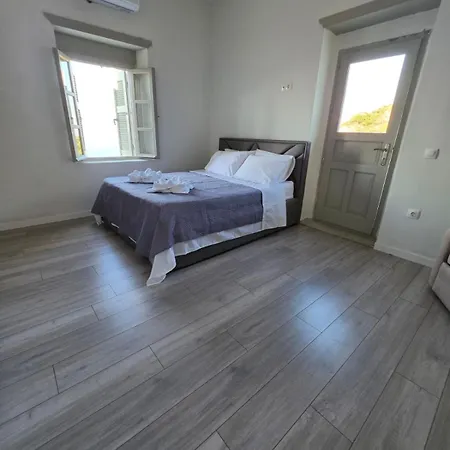 Thea Apartment