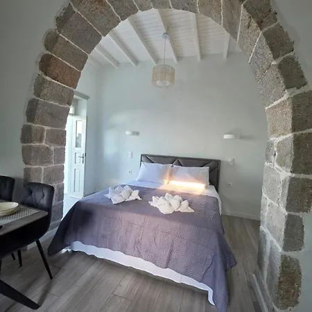 Thea Apartment